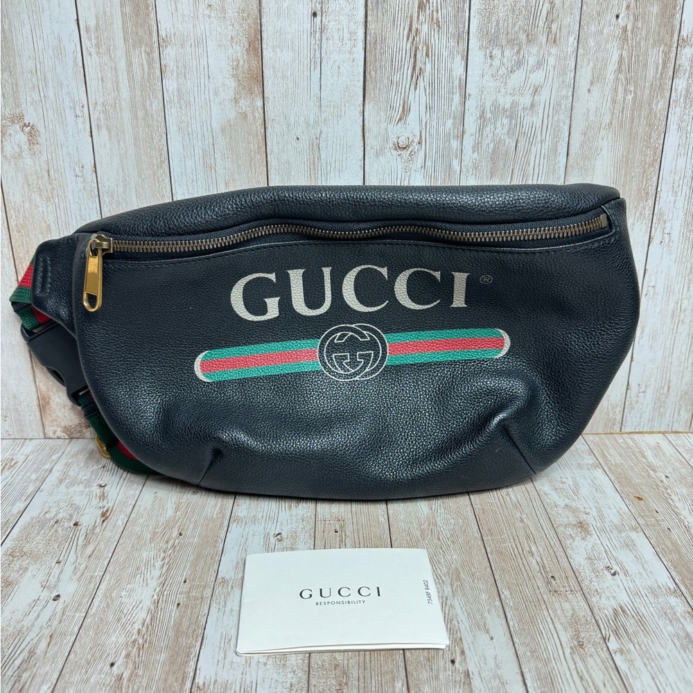 NWOT -  Authentic Gucci Large Logo Belt Bag - Black
